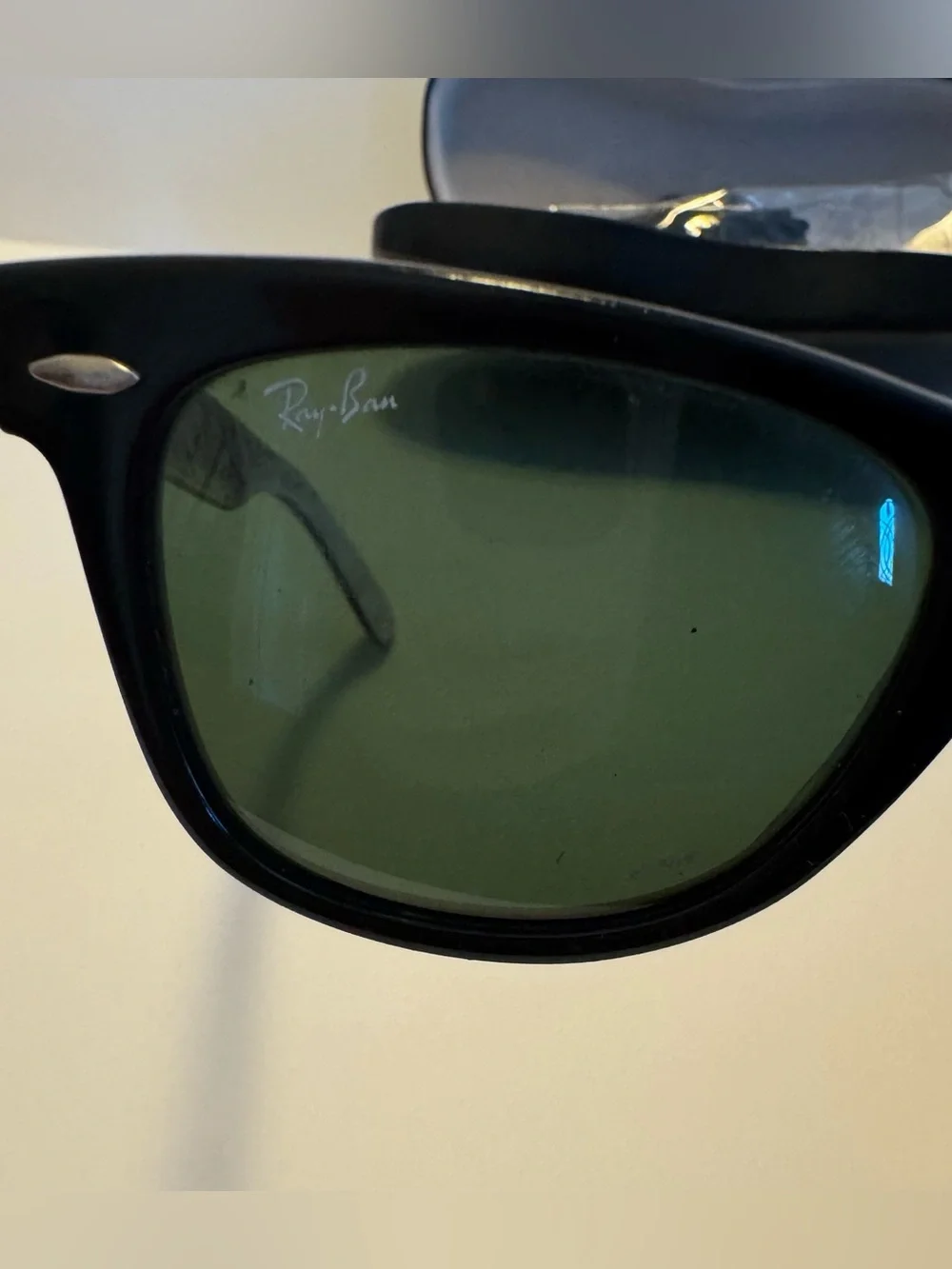 Limited Edition Rayban Wayfarer Sunglasses Logo Hardshell Case RB 2140 1017